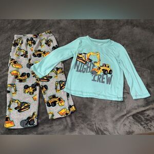 4t carters two piece pajama construction trucks like new fleece pants